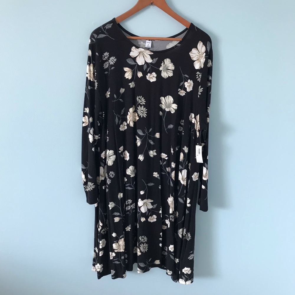Long Sleeve Old Navy Black Flower Swing Tee Dress
